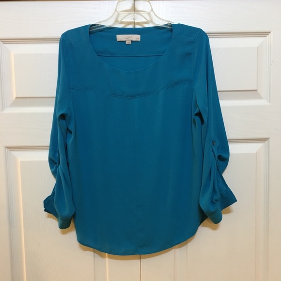 LOFT Tops - LOFT GORGEOUS BLOUSE-WEAR SLEEVES UP OR DOWN